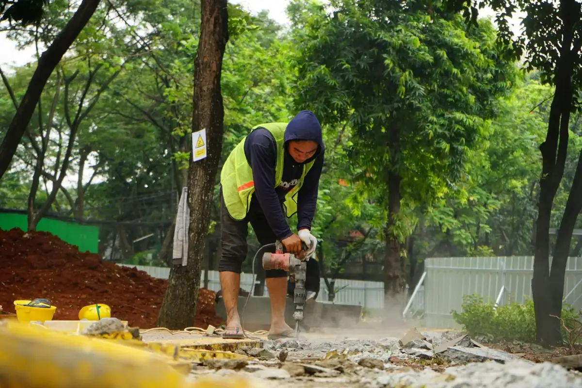Concrete & Site Clearing