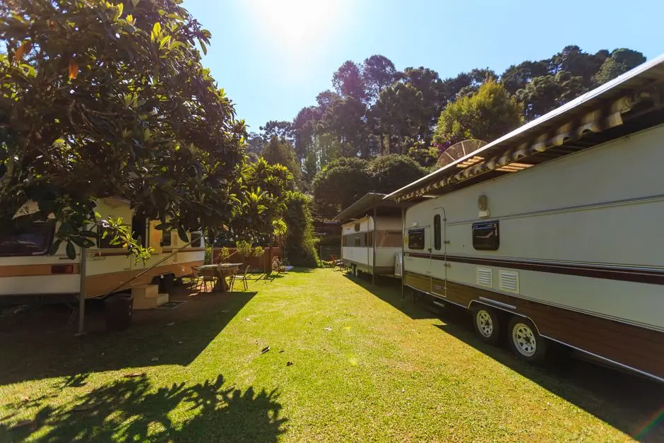 Mobile Home Removal site assessed before work begins