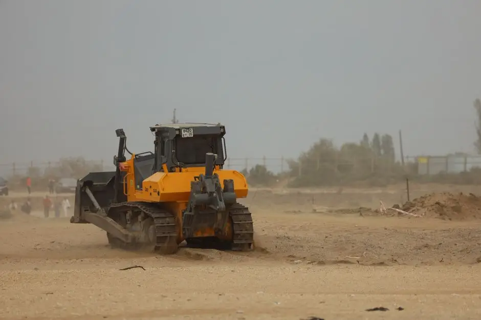 Land Grading site assessed before work begins