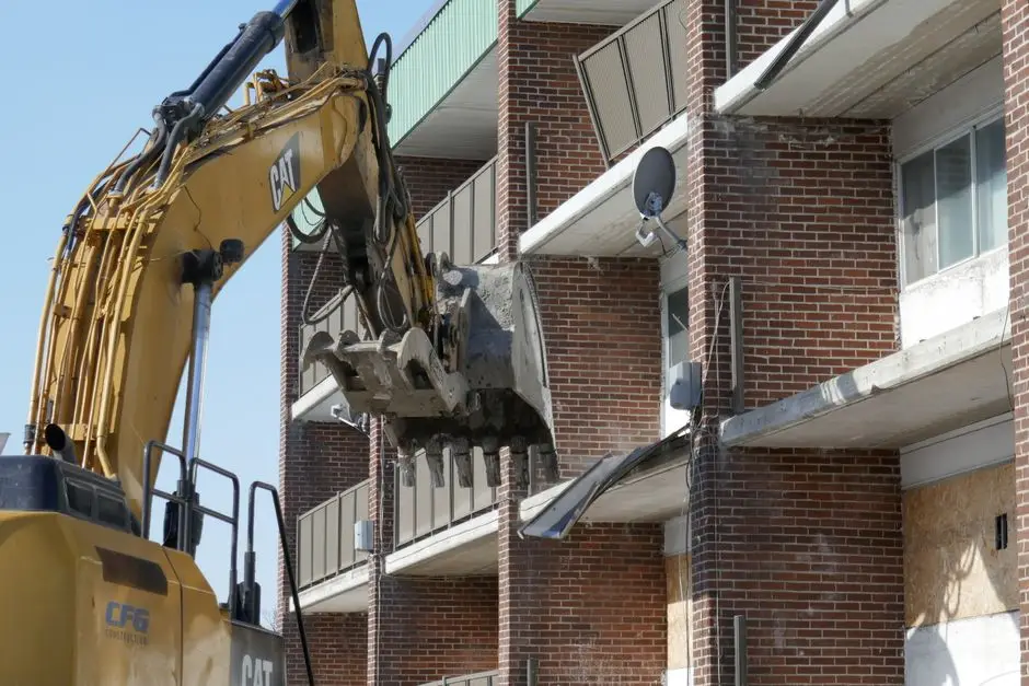 Retaining Wall Removal site assessed before work begins